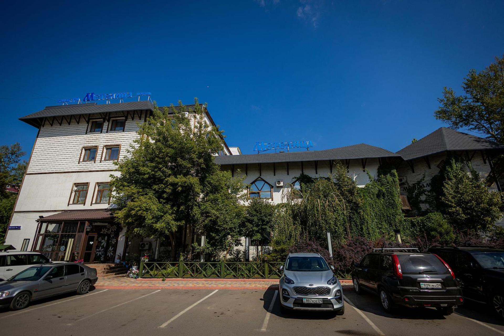 Metelitsa Hotel Karagandy Exterior foto